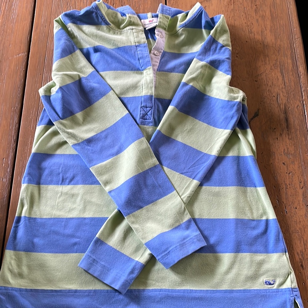 Vineyard Vines Hooded Rugby Style Shirt. Size M, light blue/light green color